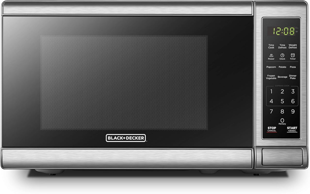 BLACK+DECKER EM720CB7 Digital Microwave Oven, 0.7 cu ft, 700W, Turntab