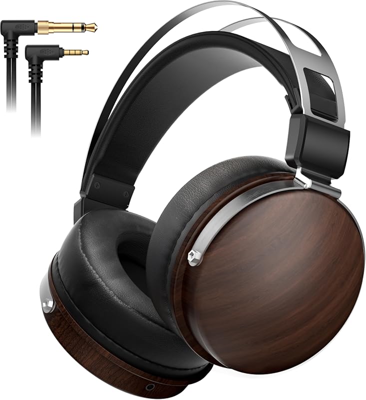 Professional Wired Studio Over‑Ear Headphones – 32 Ω, Detachable Cable