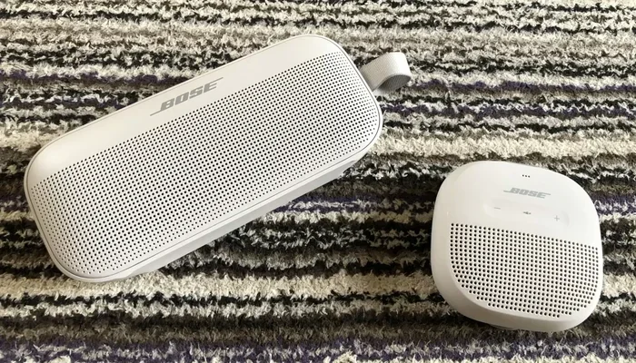How to Pair Two Bose Soundlink Flex Speakers