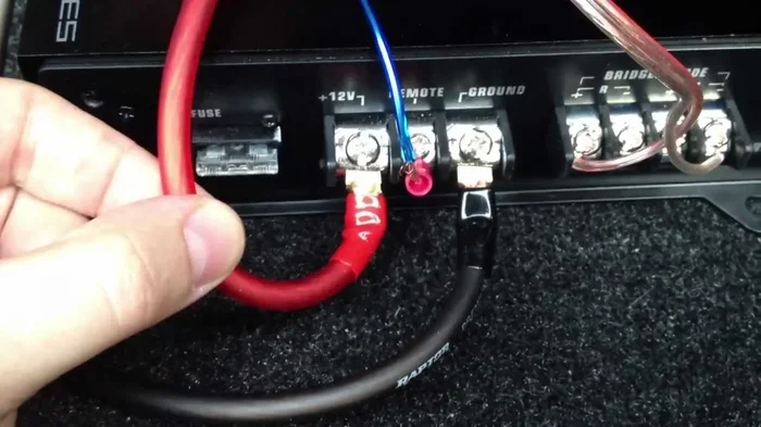 How to Wire Amp to Door Speakers