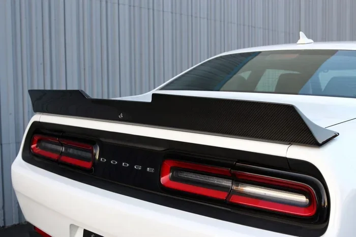 Dodge Challenger Spoiler with Camera