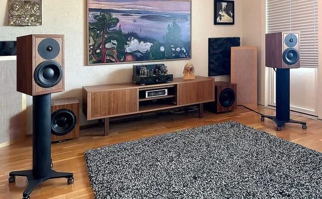 Difference Between 4ohm and 8ohm Speakers