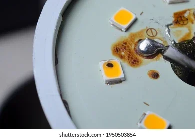 What Happens to a Tv Lamp When Its Burnt Out