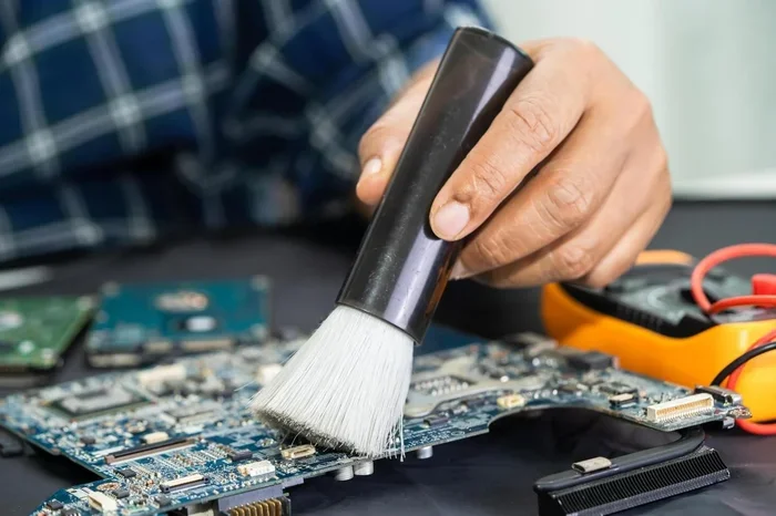 What Is Computer Hardware Maintenance