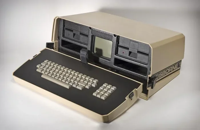 First Laptop History