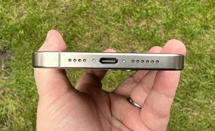 Is the Iphone 15 Usb C or Lightning