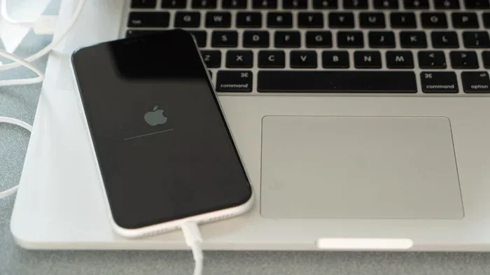 How to Charge Laptop with Iphone