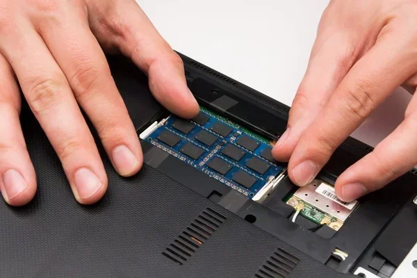 How To Check Laptop Ram Type And DDR Version Quickly