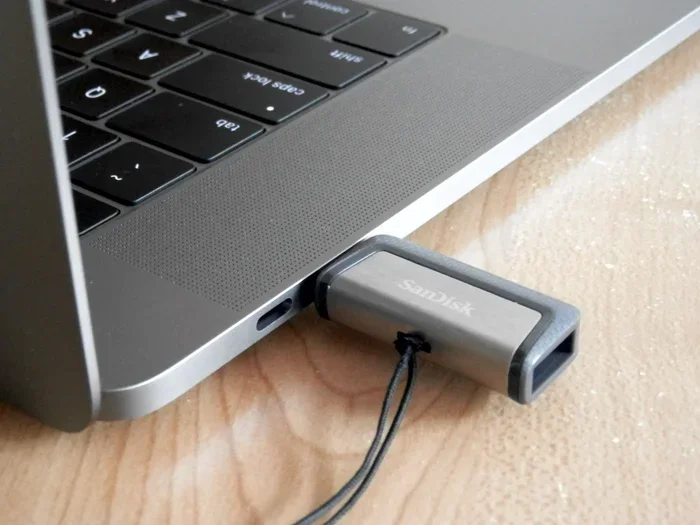 Why Cant I Boot from Usb on Macbook Pro