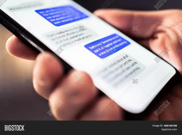 What Does Cc Mean in a Text