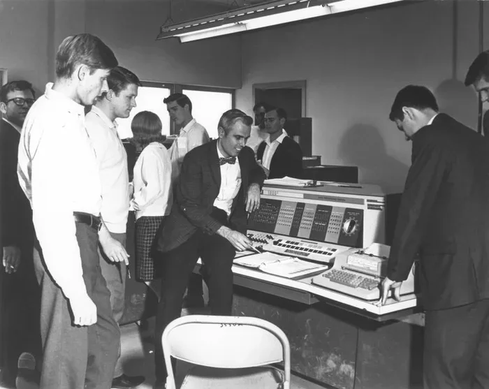 Out Date Computer Manufactured and Why It Still Matters